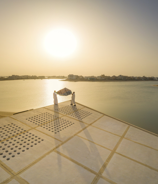 «Палаточный дом» на побережье Персидского залива