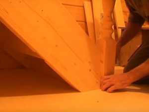 Лестница на мансарду своими руками: пошаговая инструкция + фото