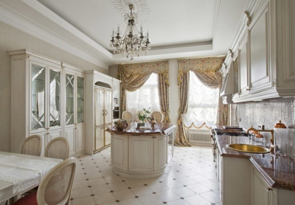 Как подобрать красивые шторы на кухню?